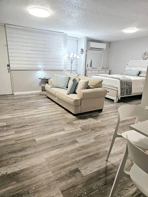 Beachfront Studio Sanctuary Luquillo Porto Rico